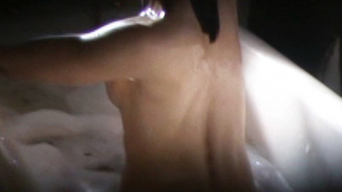 Pic: Sara Dylan in Gnaw