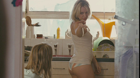 Pic: Kierston Wareing in Fish Tank