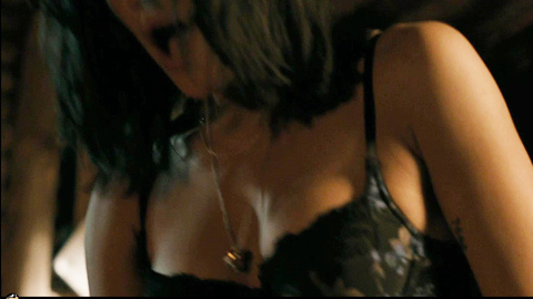 Pic: Jessica Szohr in Love Bite