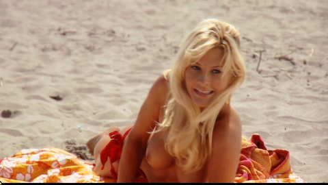 Pic: Stacey Leigh Dearman in Endless Bummer