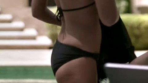 Pic: Nicky Whelan in Satisfaction