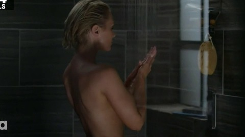 Pic: Nicky Whelan in Satisfaction