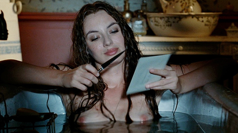 Pic: Louise Bourgoin in Les aventures extraordinaires d'Adèle Blanc-Sec