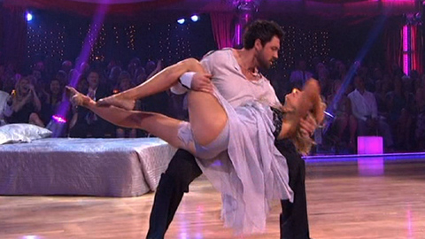 Pic: Erin Andrews in Dancing with the Stars
