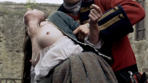 Pic: Laura Donnelly in Outlander