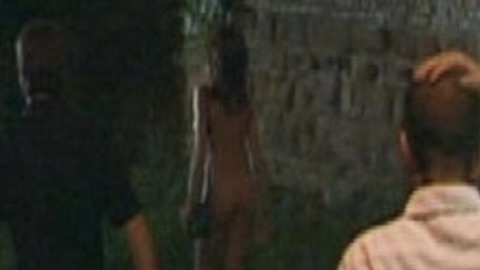 Pic: Kasia Smutniak in Nelle Tue Mani