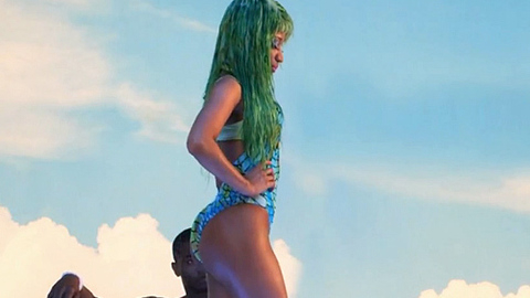 Pic: Nicki Minaj in Super Bass