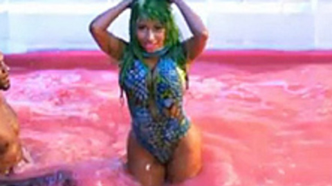 Pic: Nicki Minaj in Super Bass