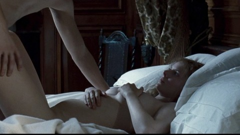 Pic: Rachel Hurd-Wood in Dorian Gray