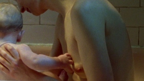 Pic: Alba Rohrwacher in Hungry Hearts