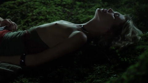 Pic: Sharon Hinnendael in Embrace of the Vampire
