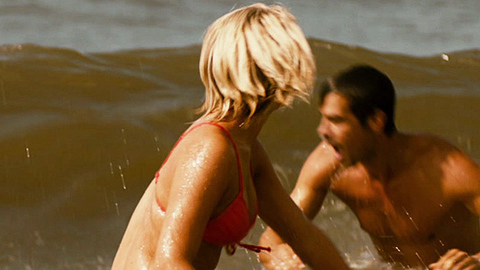 Pic: Julianne Hough in Safe Haven