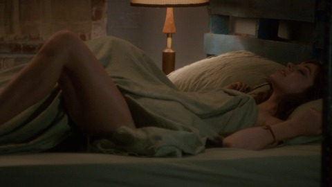 Pic: Analeigh Tipton in Two Night Stand