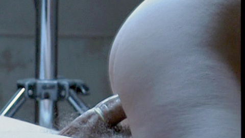 Pic: Lana Cooper in Bedways