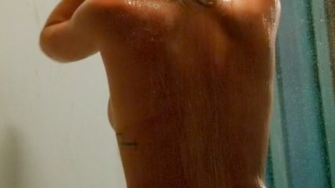 Pic: Serinda Swan in Graceland