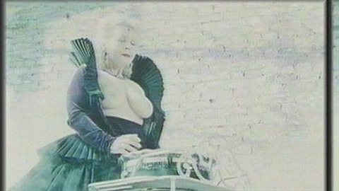Pic: Kristina Walter in Sisi und der Kaiserkuß