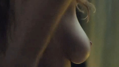 Pic: Mathilde Bisson in Xanadu