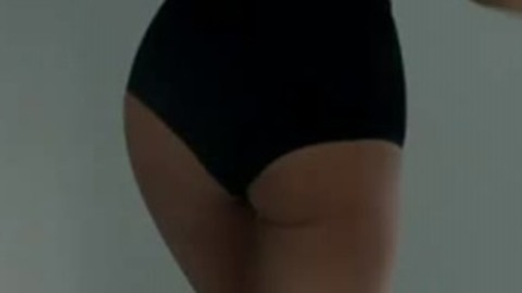 Pic: Selena Gomez in Hands To Myself