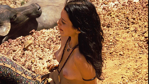 Pic: Nathalia Dill in Paraísos Artificiais