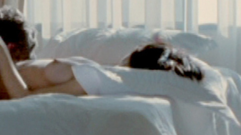 Pic: Andréia Horta in Alice