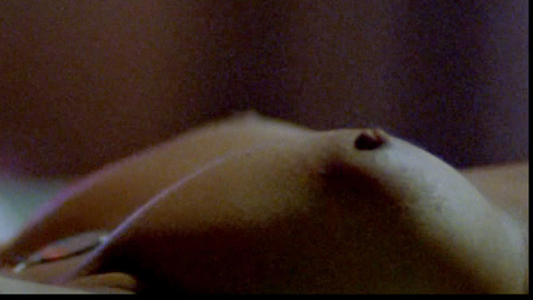 Pic: Andréia Horta in Alice