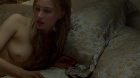 Pic: Sarah Gadon in Maps to the Stars