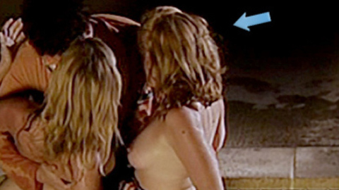 Pic: Hillary Hunting in Chick Magnet