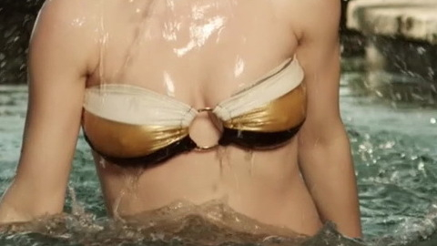Pic: Ali Cobrin in Life's an Itch