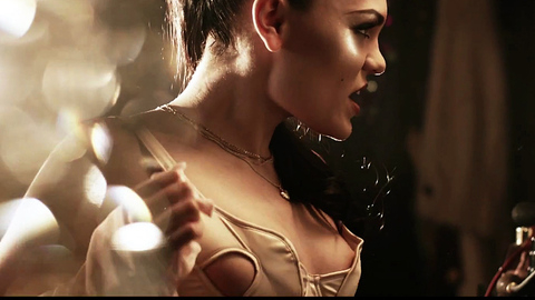 Pic: Jessie J in Laserlight