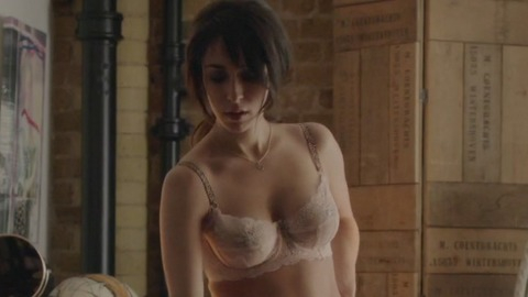 Pic: Oona Chaplin in Dates (2013)