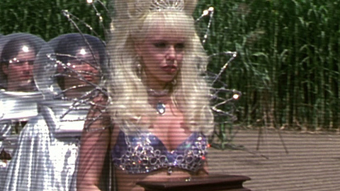 Pic: Paige Brooks in Men in Black II