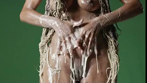 Pic: Nayrok Badu in The First Time Ever I Saw Your Face (featuring Erykah Badu)