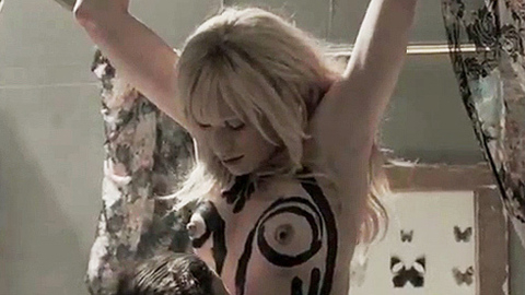 Pic: Denna Thomsen in Fjögur píanó Video
