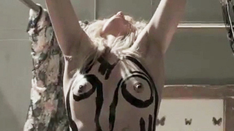 Pic: Denna Thomsen in Fjögur píanó Video
