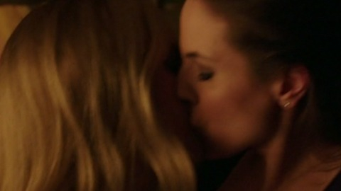 Pic: Anna Silk in Lost Girl