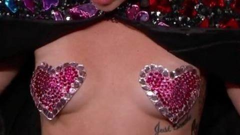 Pic: Miley Cyrus in Jimmy Kimmel Live!