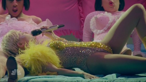 Pic: Miley Cyrus in Miley Cyrus: Bangerz Tour