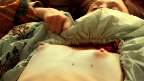 Pic: Laetitia Dosch in Ennui ennui