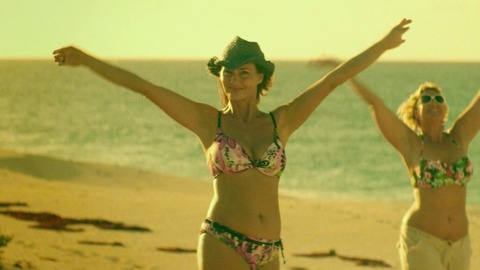 Pic: Viktorie Cermáková in 4Some