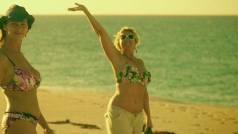 Pic: Marika Sarah Procházková in 4Some