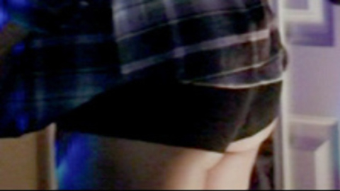 Pic: Nikki Limo in Smiley