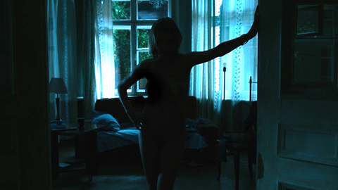 Pic: Darya Melnikova in Steel Butterfly