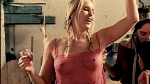 Pic: Hadewych Minis in My Queen Karo