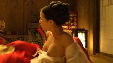 Pic: Jo Yeo-jeong in The Concubine