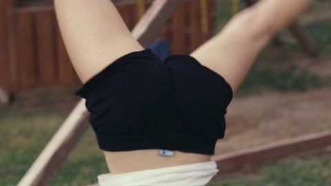 Pic: Zoe Levin in Palo Alto