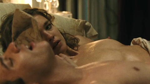 Pic: Natalia Vodianova in Belle du Seigneur
