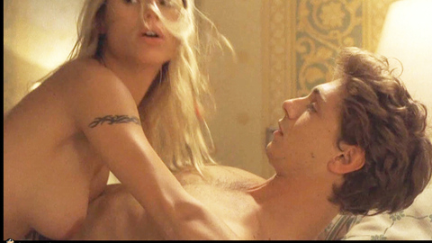 Pic: Michelle Hunziker in Voglio stare sotto al letto