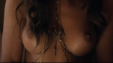 Pic: Ayse Tezel in Spartacus