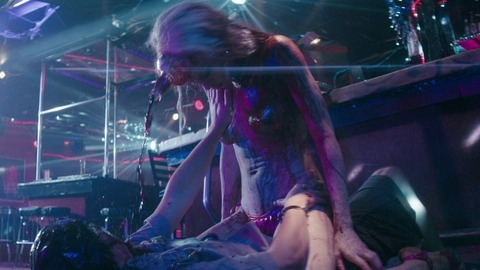 Pic: Elle Evans in Scouts Guide to the Zombie Apocalypse (2015)