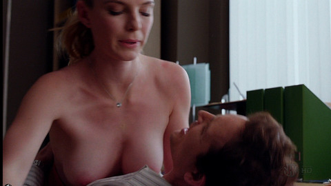 Pic: Betty Gilpin in Nurse Jackie